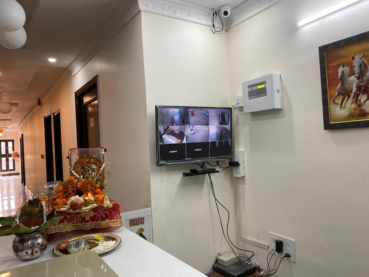 S.R Plaza Hotel Khurja Екстериор снимка